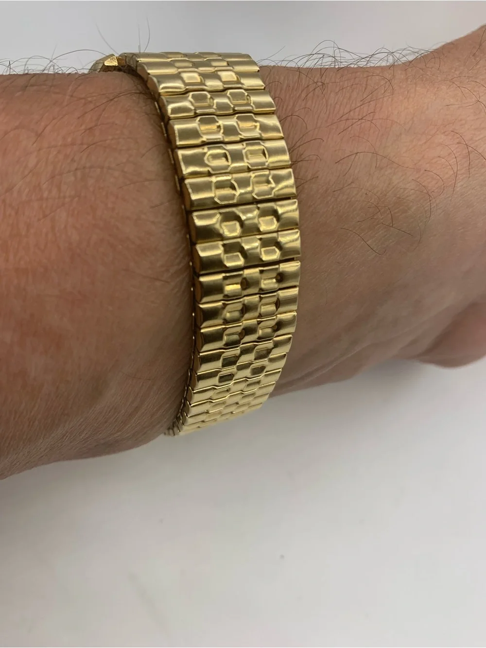 Vintage 1980s Croton Manhattan Diamond Men”s watch